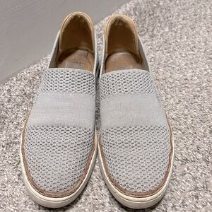 UGG Sammy Slip Ons Silver Size 7